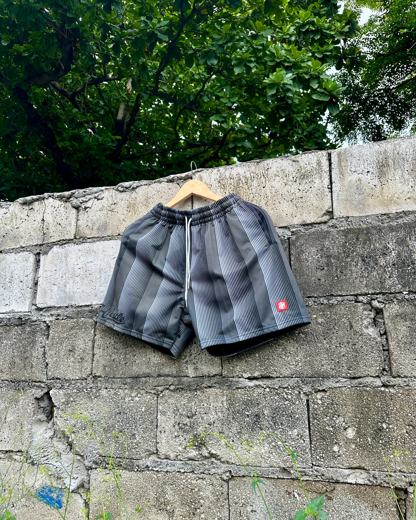 BTH - CREW MESH SHORTS